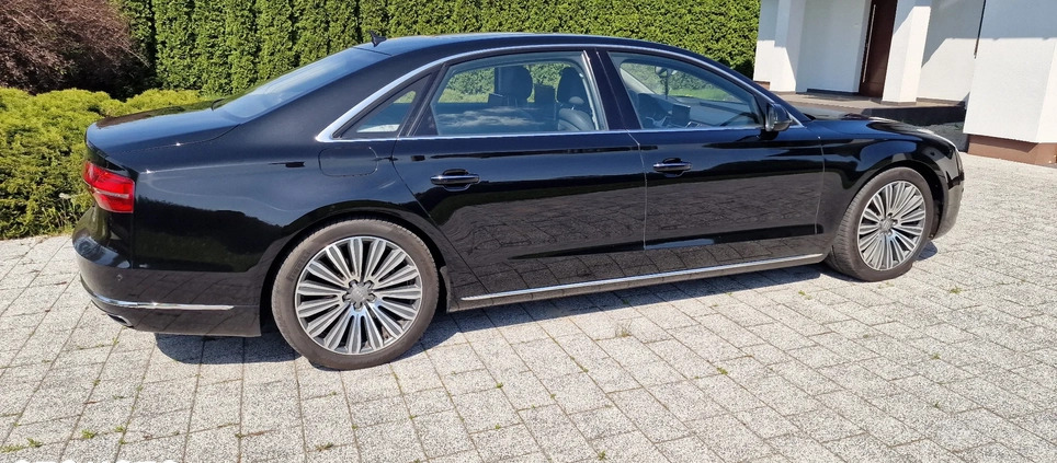 Audi A8 cena 202950 przebieg: 117000, rok produkcji 2016 z Łódź małe 742